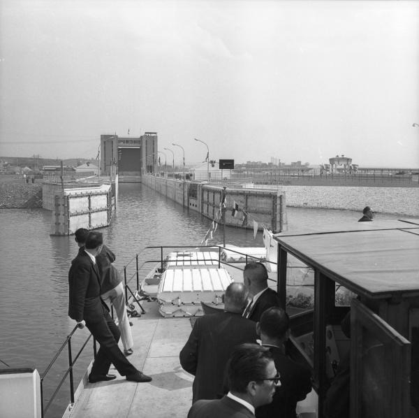 Inauguration du barrage de Pierre-Bénite (1967)